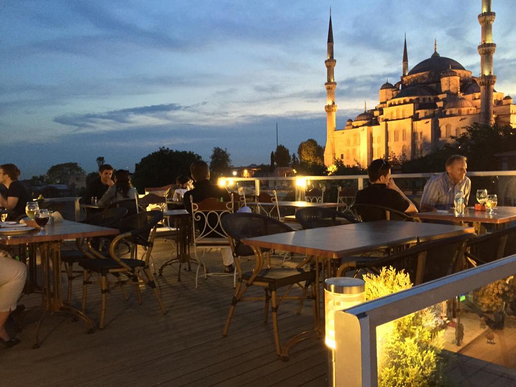 Nobel Hostel Istanbul Exterior photo