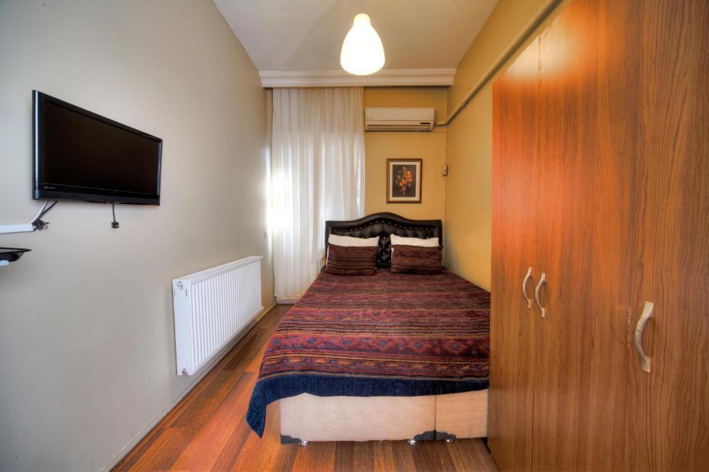 Nobel Hostel Istanbul Exterior photo