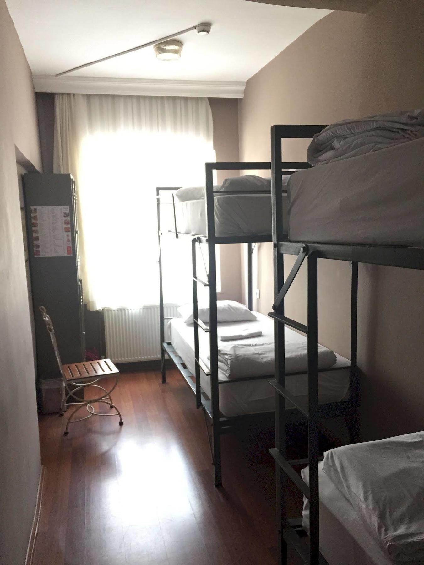 Nobel Hostel Istanbul Exterior photo