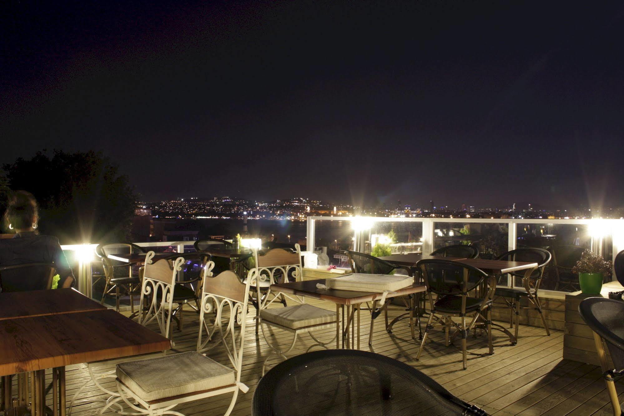 Nobel Hostel Istanbul Exterior photo